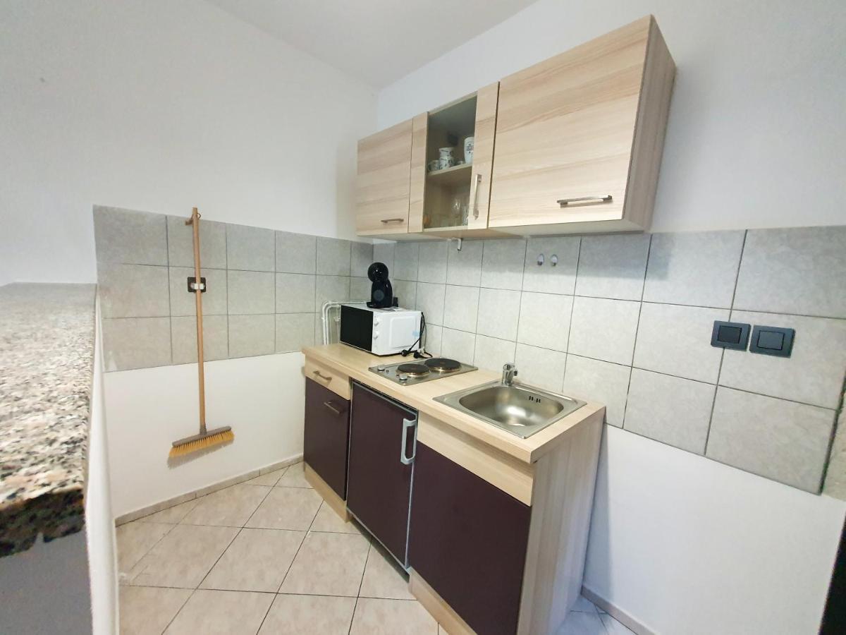 Apartments Mira Baska  Exterior photo